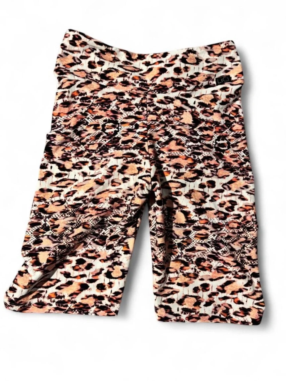 Lici Fit stylish women
